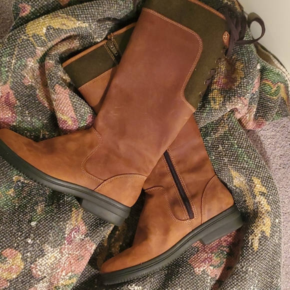clarks cedar boots